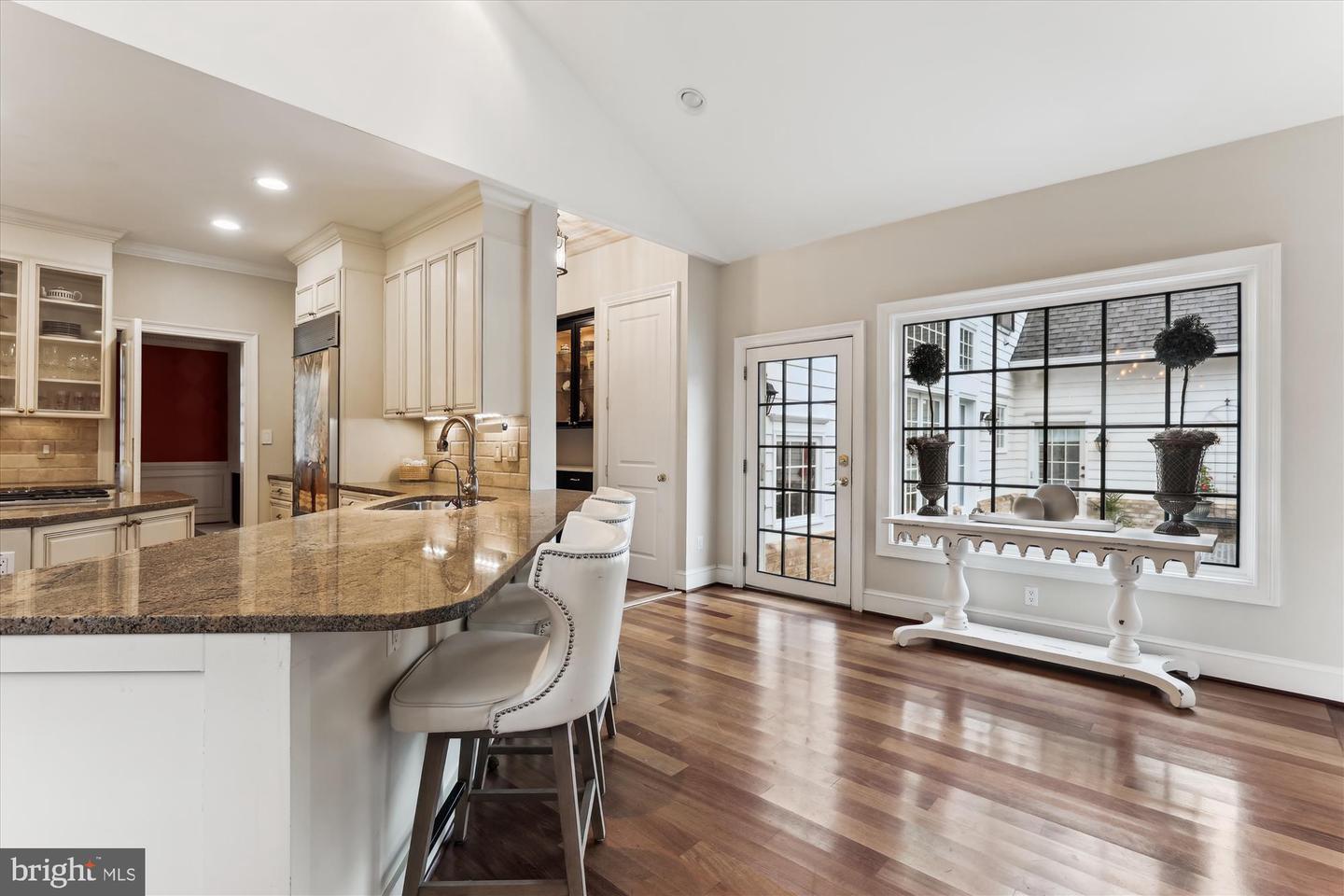 2740 HUNTER MILL RD, OAKTON, Virginia 22124, 4 Bedrooms Bedrooms, ,5 BathroomsBathrooms,Residential,For sale,2740 HUNTER MILL RD,VAFX2242952 MLS # VAFX2242952
