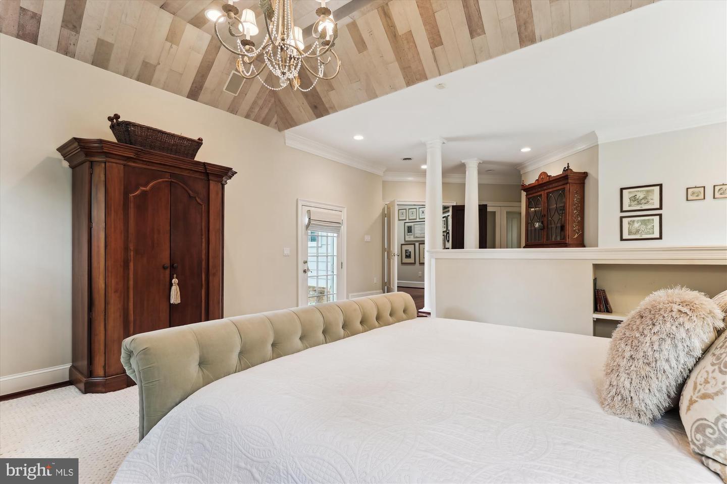 2740 HUNTER MILL RD, OAKTON, Virginia 22124, 4 Bedrooms Bedrooms, ,5 BathroomsBathrooms,Residential,For sale,2740 HUNTER MILL RD,VAFX2242952 MLS # VAFX2242952