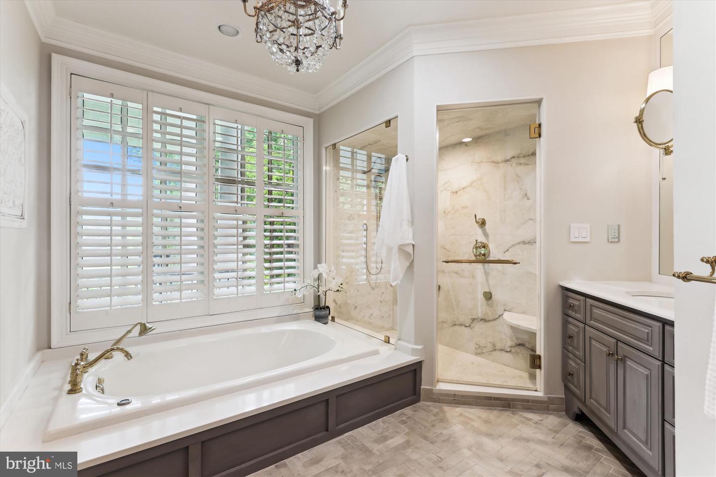 2740 HUNTER MILL RD, OAKTON, Virginia 22124, 4 Bedrooms Bedrooms, ,5 BathroomsBathrooms,Residential,For sale,2740 HUNTER MILL RD,VAFX2242952 MLS # VAFX2242952