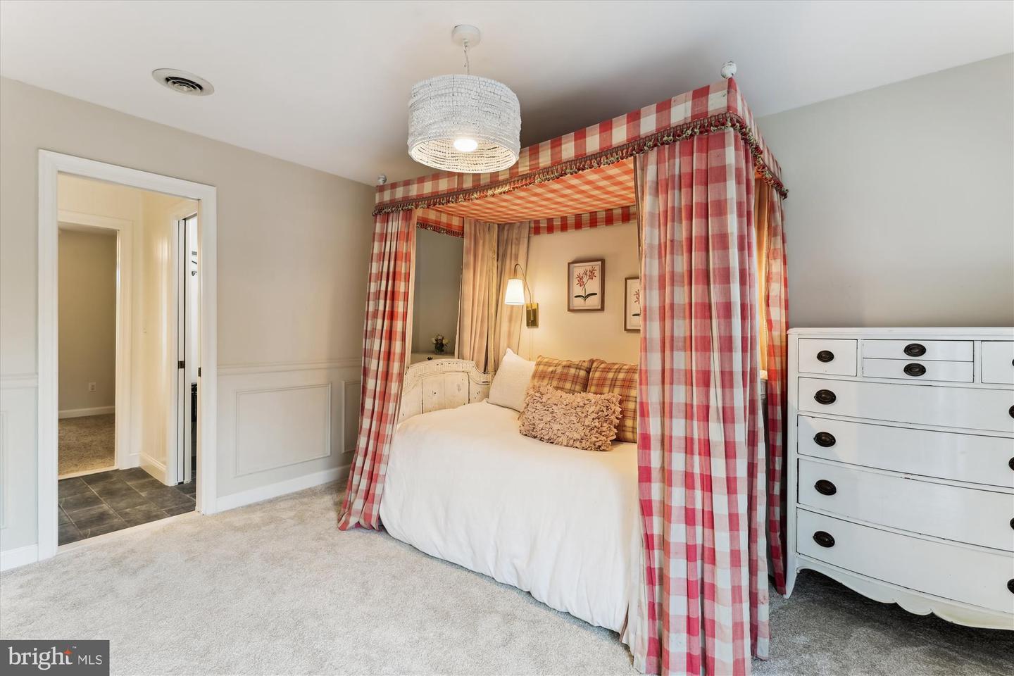 2740 HUNTER MILL RD, OAKTON, Virginia 22124, 4 Bedrooms Bedrooms, ,5 BathroomsBathrooms,Residential,For sale,2740 HUNTER MILL RD,VAFX2242952 MLS # VAFX2242952