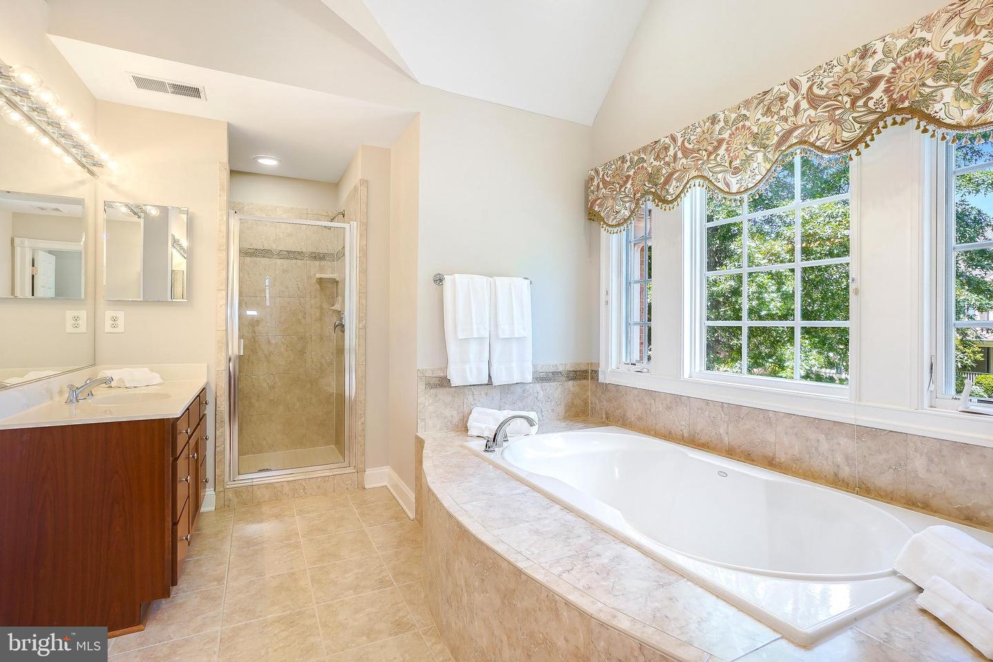 3530 SCHUERMAN HOUSE DR, FAIRFAX, Virginia 22031, 5 Bedrooms Bedrooms, ,4 BathroomsBathrooms,Residential,For sale,3530 SCHUERMAN HOUSE DR,VAFC2006376 MLS # VAFC2006376