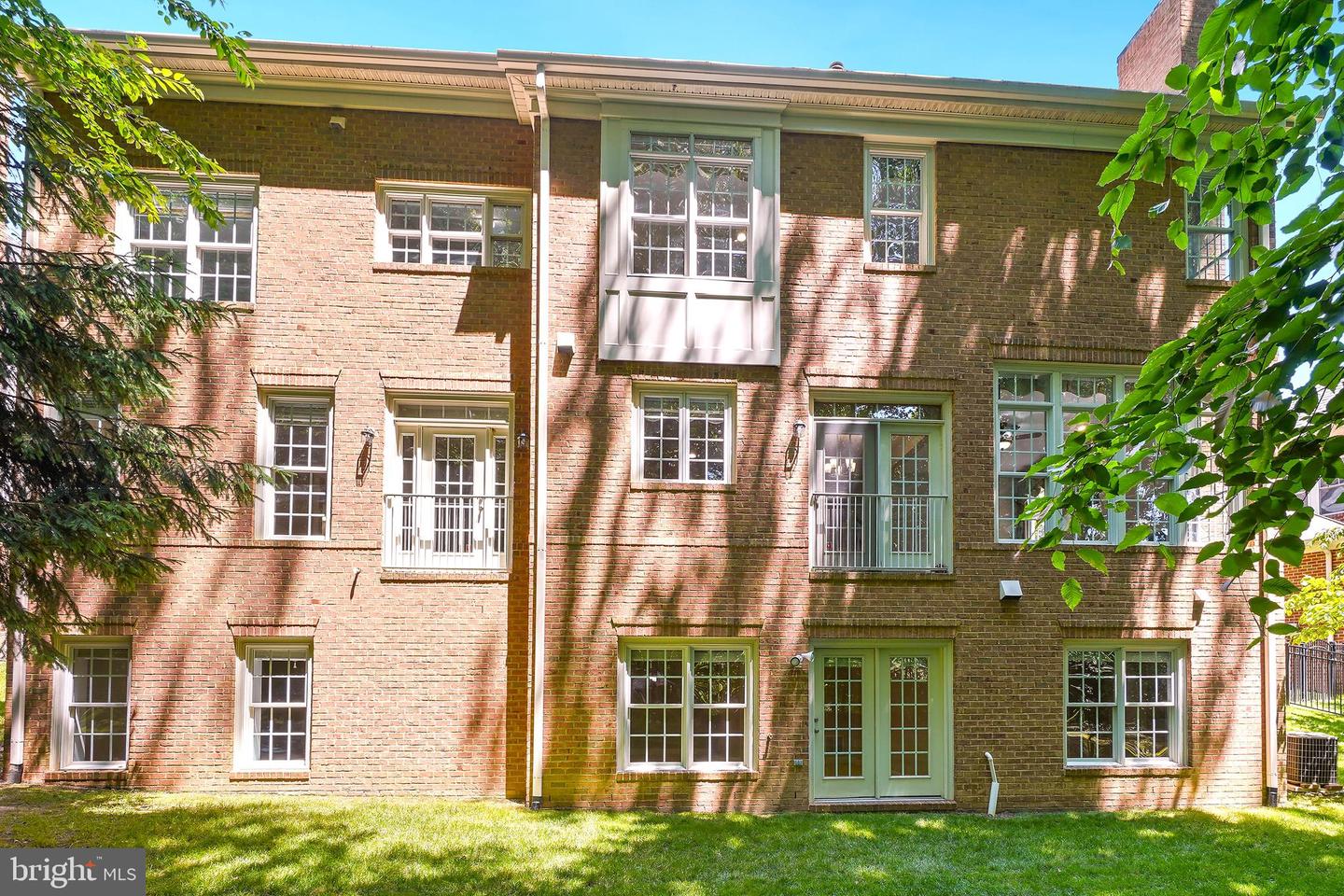 3530 SCHUERMAN HOUSE DR, FAIRFAX, Virginia 22031, 5 Bedrooms Bedrooms, ,4 BathroomsBathrooms,Residential,For sale,3530 SCHUERMAN HOUSE DR,VAFC2006376 MLS # VAFC2006376