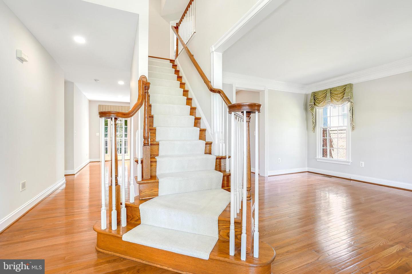 3530 SCHUERMAN HOUSE DR, FAIRFAX, Virginia 22031, 5 Bedrooms Bedrooms, ,4 BathroomsBathrooms,Residential,For sale,3530 SCHUERMAN HOUSE DR,VAFC2006376 MLS # VAFC2006376
