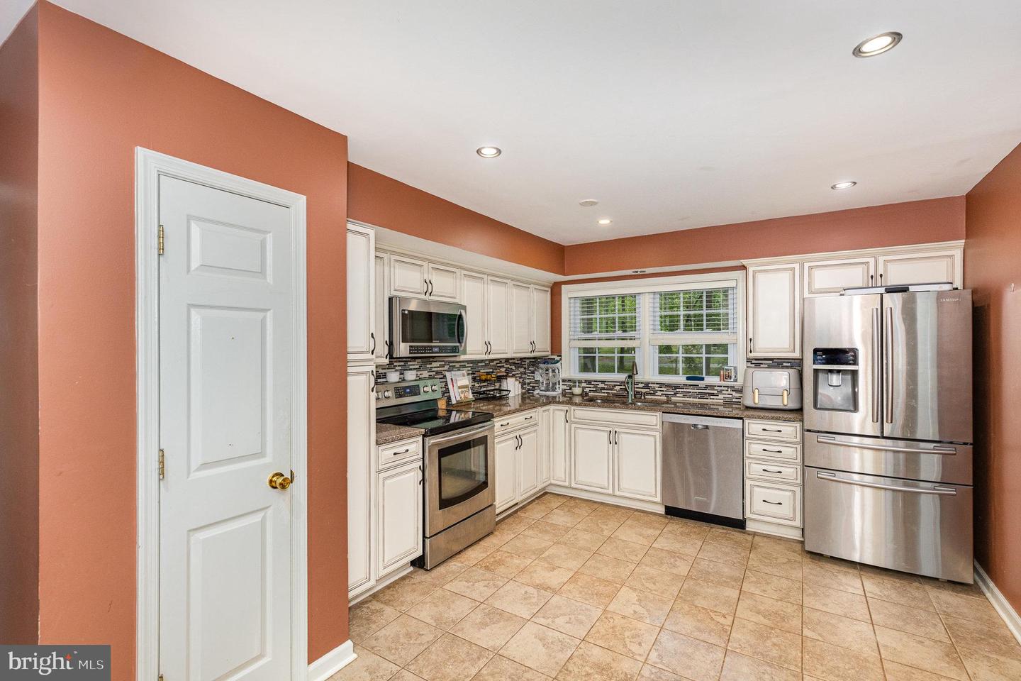 304 MONTPELIER DR, STAFFORD, Virginia 22556, 4 Bedrooms Bedrooms, ,2 BathroomsBathrooms,Residential,For sale,304 MONTPELIER DR,VAST2039180 MLS # VAST2039180