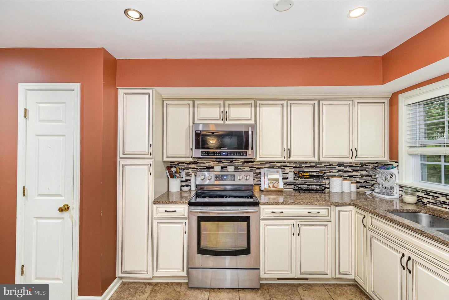 304 MONTPELIER DR, STAFFORD, Virginia 22556, 4 Bedrooms Bedrooms, ,2 BathroomsBathrooms,Residential,For sale,304 MONTPELIER DR,VAST2039180 MLS # VAST2039180