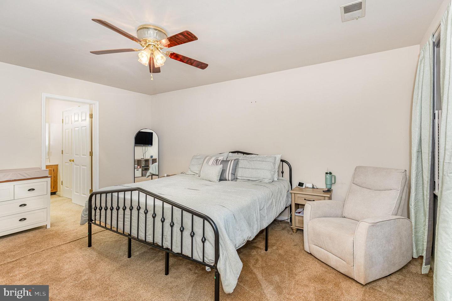 304 MONTPELIER DR, STAFFORD, Virginia 22556, 4 Bedrooms Bedrooms, ,2 BathroomsBathrooms,Residential,For sale,304 MONTPELIER DR,VAST2039180 MLS # VAST2039180