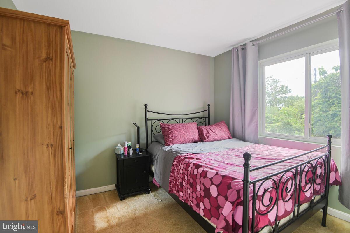 4212 BENNING RD NE #5, WASHINGTON, District Of Columbia 20019, 2 Bedrooms Bedrooms, ,1 BathroomBathrooms,Residential,For sale,4212 BENNING RD NE #5,DCDC2202368 MLS # DCDC2202368