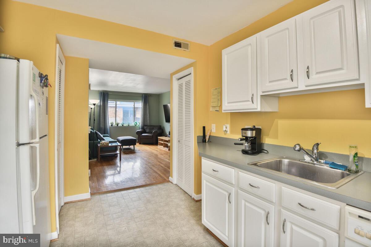 4212 BENNING RD NE #5, WASHINGTON, District Of Columbia 20019, 2 Bedrooms Bedrooms, ,1 BathroomBathrooms,Residential,For sale,4212 BENNING RD NE #5,DCDC2202368 MLS # DCDC2202368