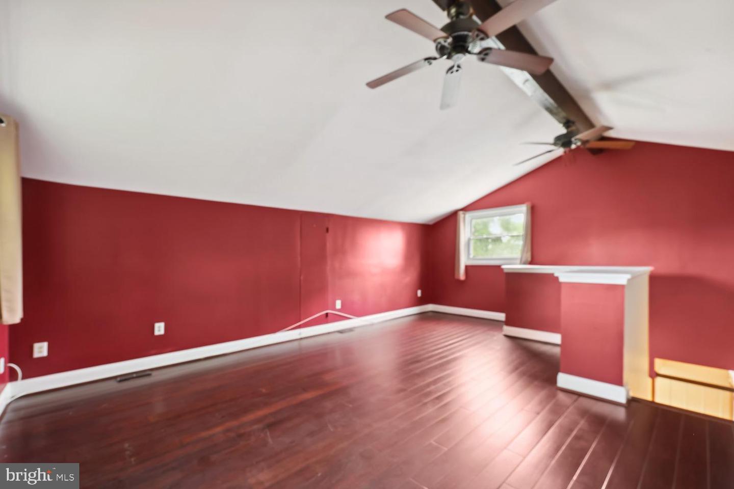 810 SUGARLAND RUN DR, STERLING, Virginia 20164, 4 Bedrooms Bedrooms, ,3 BathroomsBathrooms,Residential,For sale,810 SUGARLAND RUN DR,VALO2097774 MLS # VALO2097774