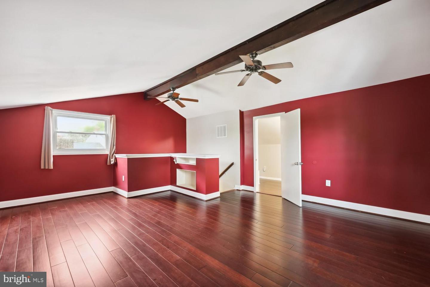 810 SUGARLAND RUN DR, STERLING, Virginia 20164, 4 Bedrooms Bedrooms, ,3 BathroomsBathrooms,Residential,For sale,810 SUGARLAND RUN DR,VALO2097774 MLS # VALO2097774