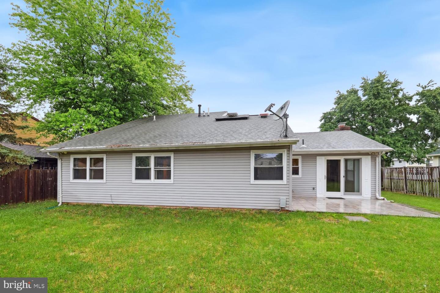 810 SUGARLAND RUN DR, STERLING, Virginia 20164, 4 Bedrooms Bedrooms, ,3 BathroomsBathrooms,Residential,For sale,810 SUGARLAND RUN DR,VALO2097774 MLS # VALO2097774