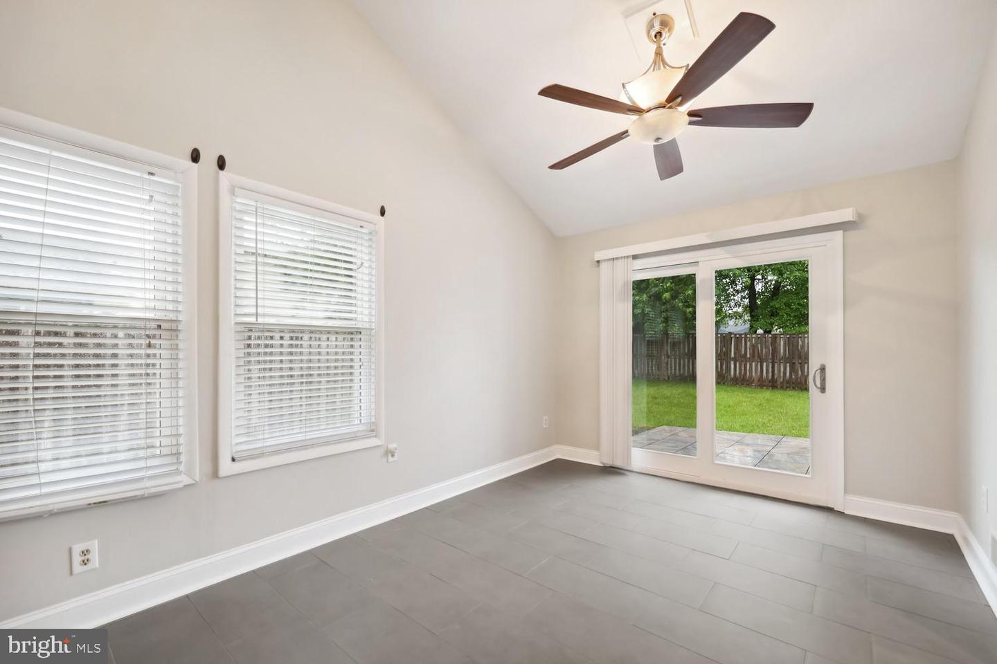 810 SUGARLAND RUN DR, STERLING, Virginia 20164, 4 Bedrooms Bedrooms, ,3 BathroomsBathrooms,Residential,For sale,810 SUGARLAND RUN DR,VALO2097774 MLS # VALO2097774