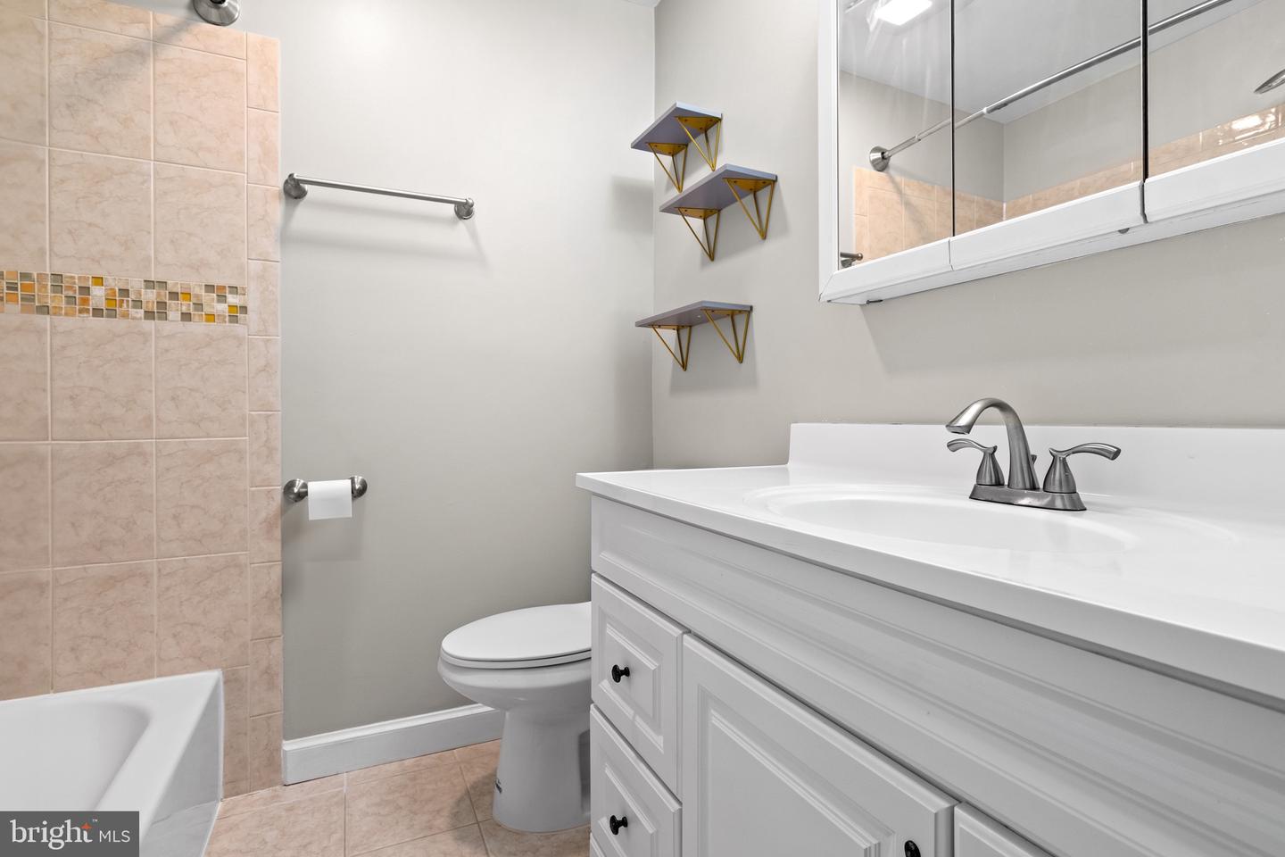 4727 EXETER ST, ANNANDALE, Virginia 22003, 3 Bedrooms Bedrooms, ,3 BathroomsBathrooms,Residential,For sale,4727 EXETER ST,VAFX2242946 MLS # VAFX2242946