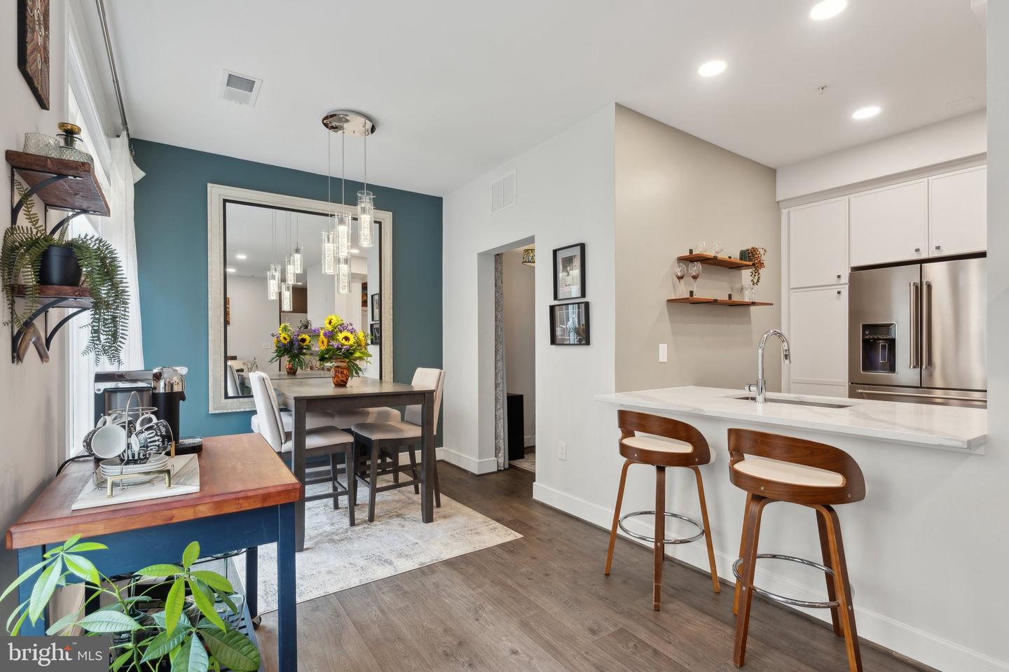 625 SLATERS LN #201, ALEXANDRIA, Virginia 22314, 1 Bedroom Bedrooms, ,1 BathroomBathrooms,Residential,For sale,625 SLATERS LN #201,VAAX2045670 MLS # VAAX2045670