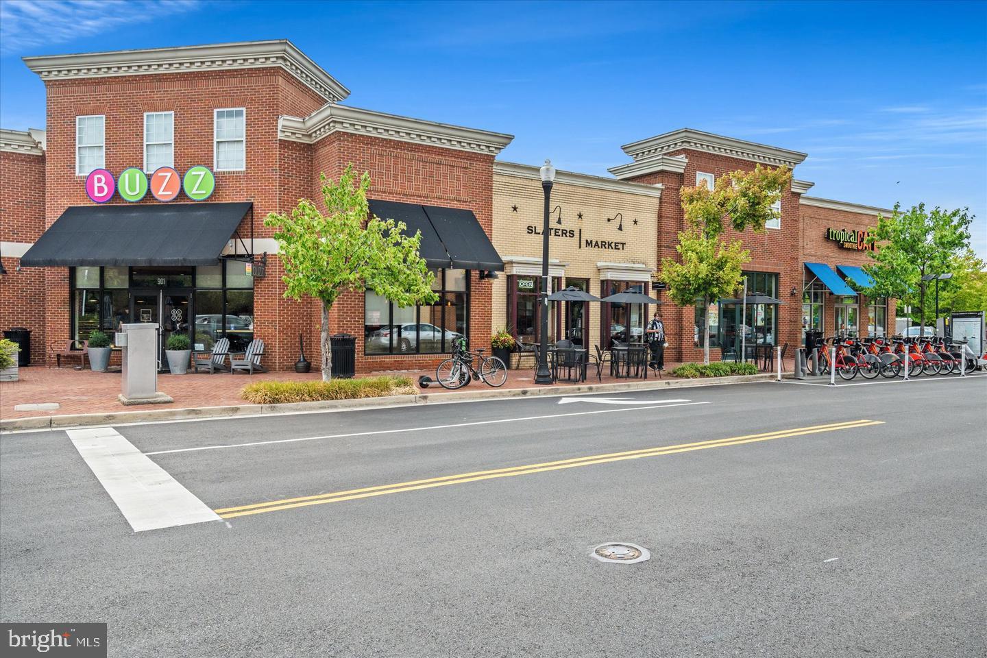 625 SLATERS LN #201, ALEXANDRIA, Virginia 22314, 1 Bedroom Bedrooms, ,1 BathroomBathrooms,Residential,For sale,625 SLATERS LN #201,VAAX2045670 MLS # VAAX2045670