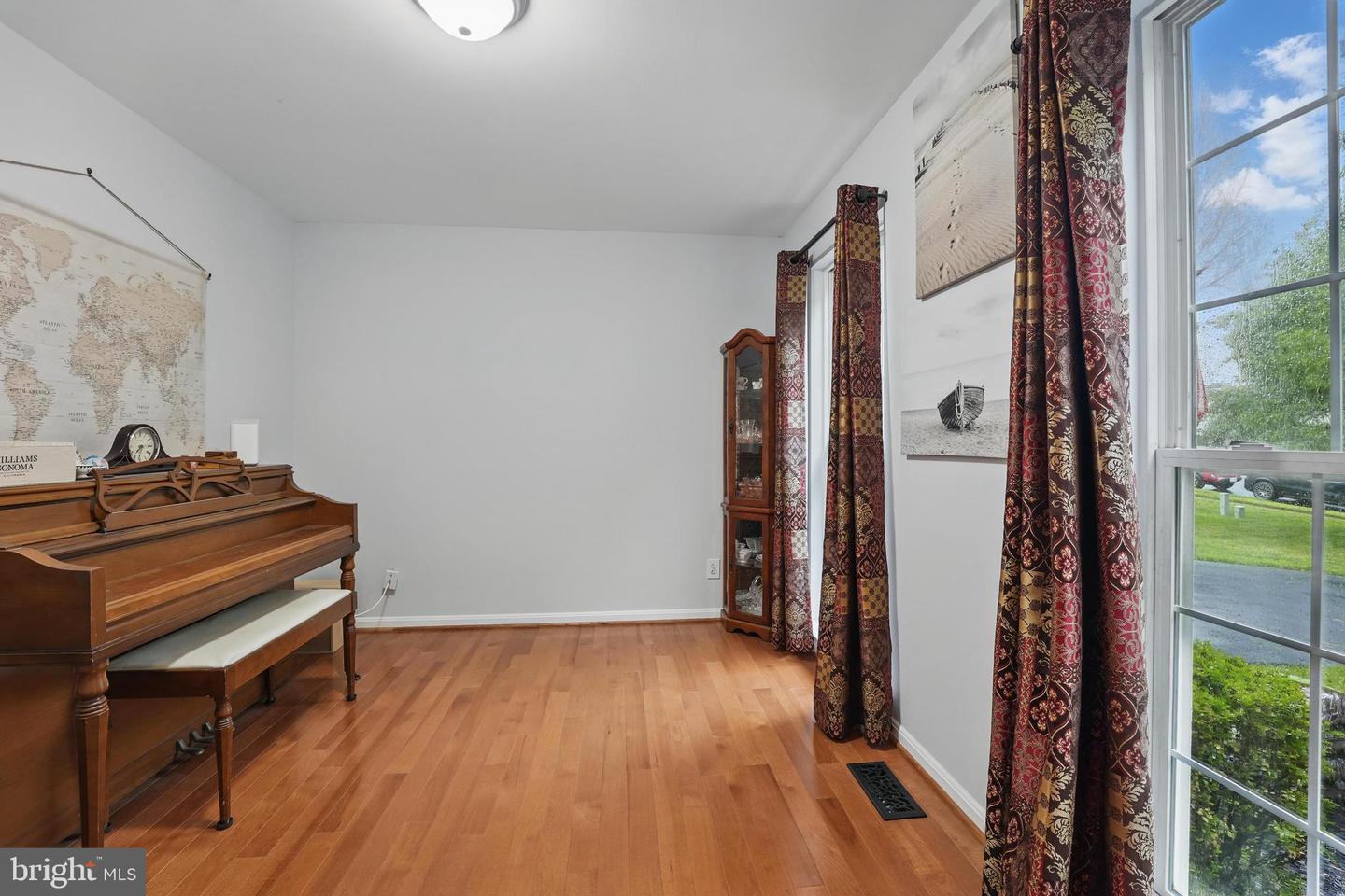 8 NEW BRUNSWICK CT, STAFFORD, Virginia 22554, 4 Bedrooms Bedrooms, ,3 BathroomsBathrooms,Residential,For sale,8 NEW BRUNSWICK CT,VAST2039172 MLS # VAST2039172