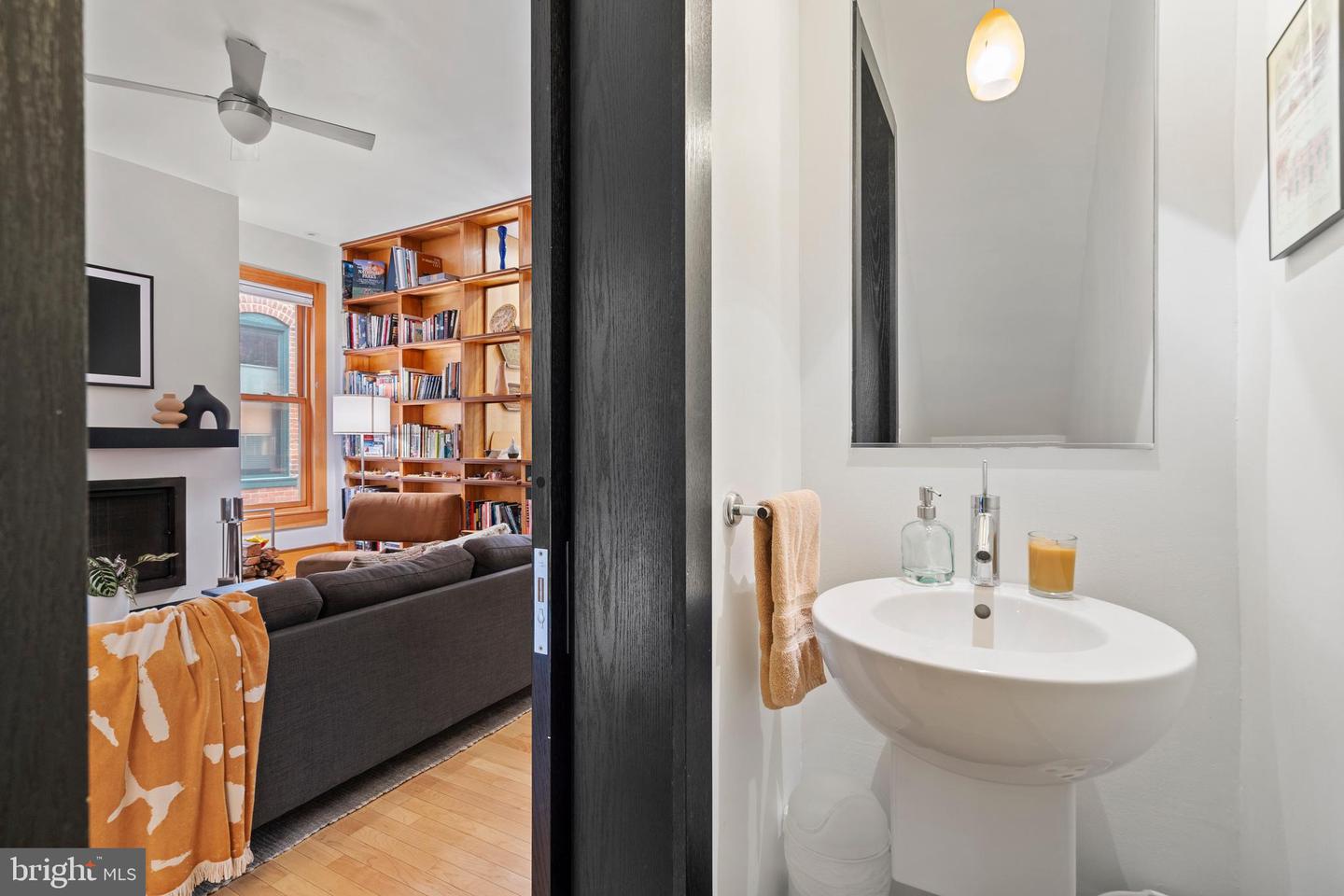 135 13TH ST NE, WASHINGTON, District Of Columbia 20002, 6 Bedrooms Bedrooms, ,5 BathroomsBathrooms,Residential,For sale,135 13TH ST NE,DCDC2202448 MLS # DCDC2202448