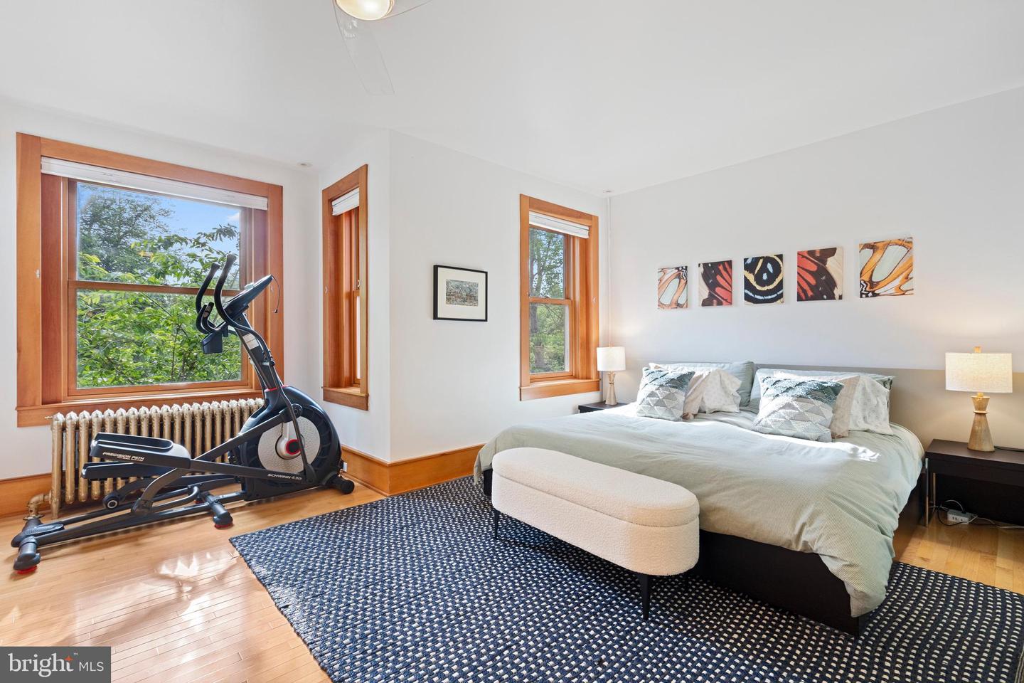 135 13TH ST NE, WASHINGTON, District Of Columbia 20002, 6 Bedrooms Bedrooms, ,5 BathroomsBathrooms,Residential,For sale,135 13TH ST NE,DCDC2202448 MLS # DCDC2202448