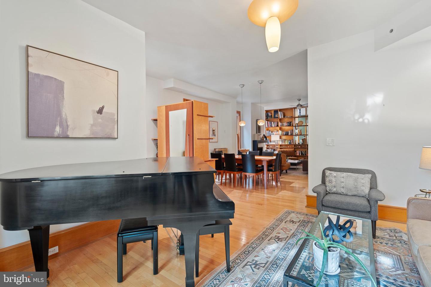 135 13TH ST NE, WASHINGTON, District Of Columbia 20002, 6 Bedrooms Bedrooms, ,5 BathroomsBathrooms,Residential,For sale,135 13TH ST NE,DCDC2202448 MLS # DCDC2202448