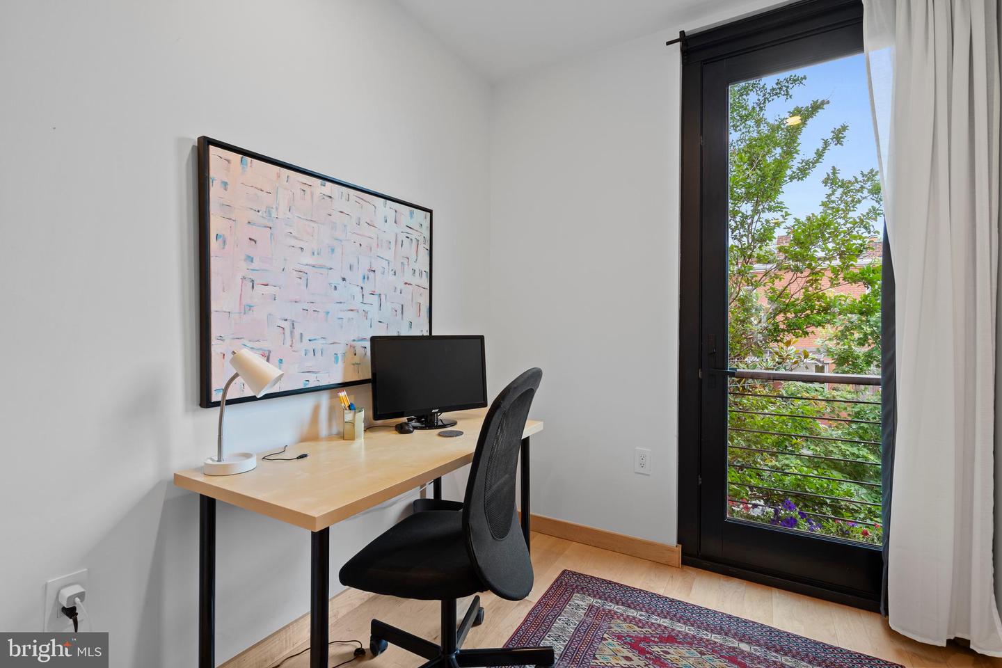 135 13TH ST NE, WASHINGTON, District Of Columbia 20002, 6 Bedrooms Bedrooms, ,5 BathroomsBathrooms,Residential,For sale,135 13TH ST NE,DCDC2202448 MLS # DCDC2202448