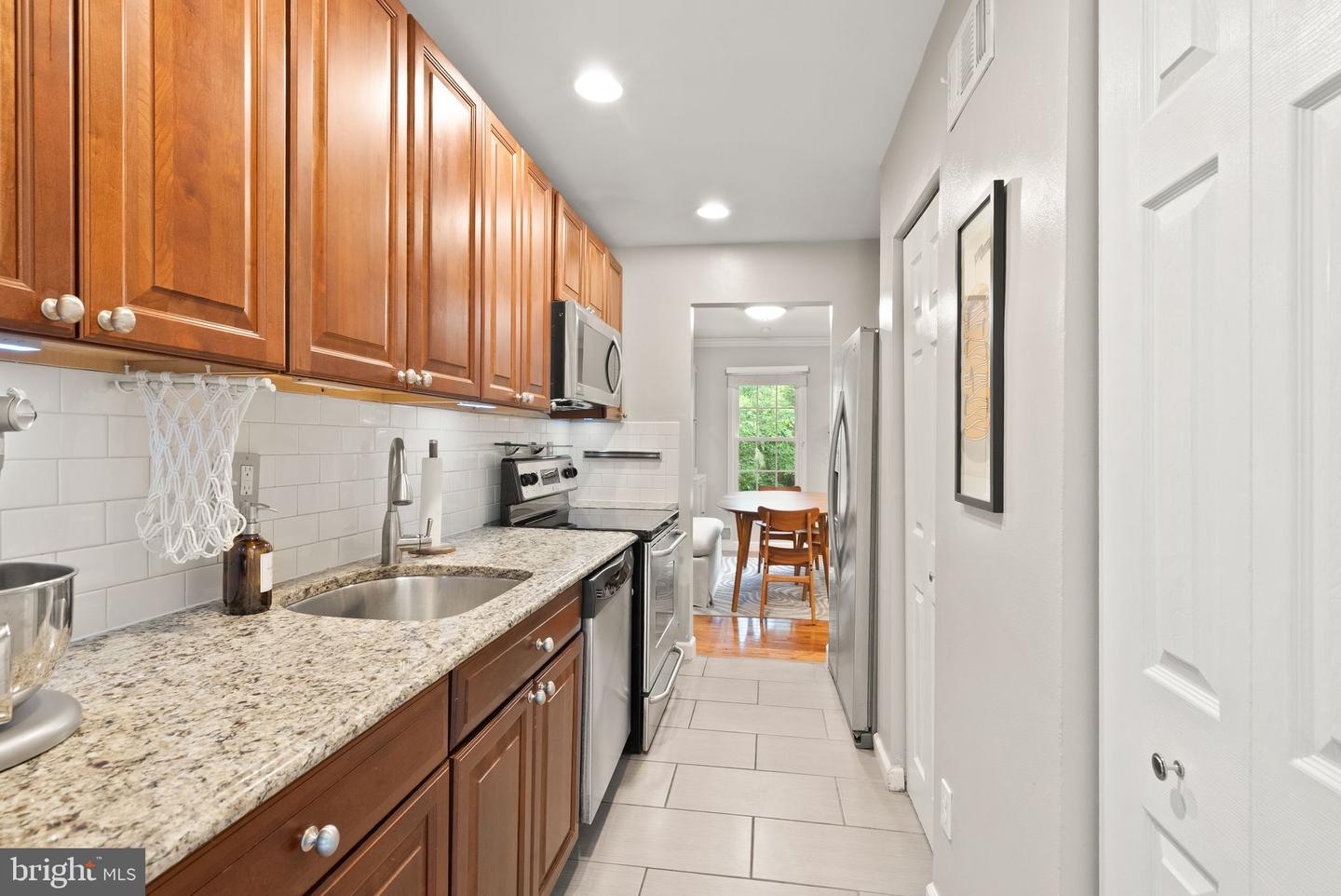 2455 ALSOP CT, RESTON, Virginia 20191, 3 Bedrooms Bedrooms, ,3 BathroomsBathrooms,Residential,For sale,2455 ALSOP CT,VAFX2243174 MLS # VAFX2243174
