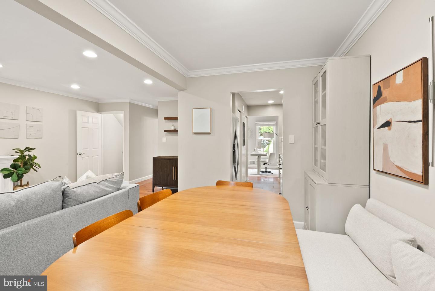 2455 ALSOP CT, RESTON, Virginia 20191, 3 Bedrooms Bedrooms, ,3 BathroomsBathrooms,Residential,For sale,2455 ALSOP CT,VAFX2243174 MLS # VAFX2243174
