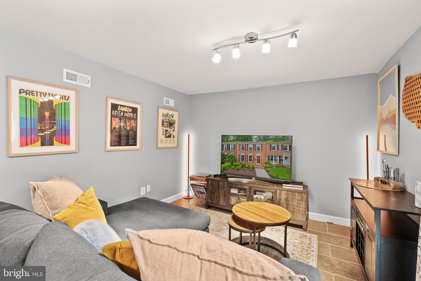 2455 ALSOP CT, RESTON, Virginia 20191, 3 Bedrooms Bedrooms, ,3 BathroomsBathrooms,Residential,For sale,2455 ALSOP CT,VAFX2243174 MLS # VAFX2243174