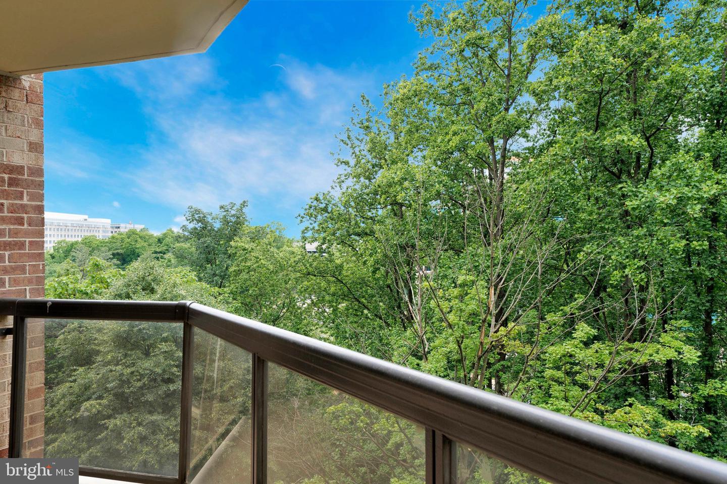 8370 GREENSBORO DR #508, MCLEAN, Virginia 22102, 2 Bedrooms Bedrooms, ,2 BathroomsBathrooms,Residential,For sale,8370 GREENSBORO DR #508,VAFX2243200 MLS # VAFX2243200