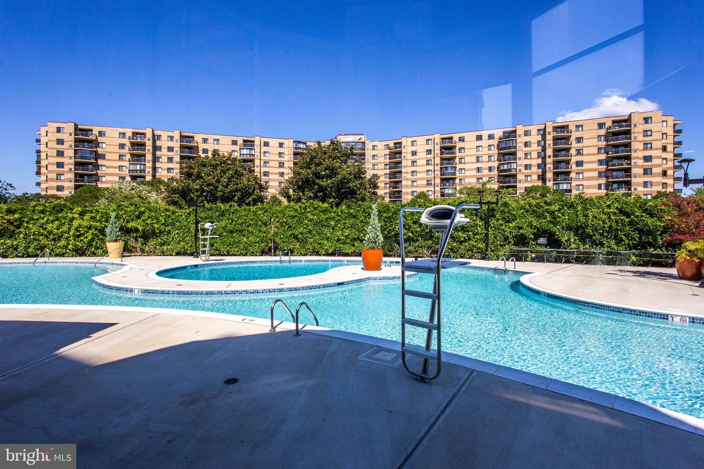 8370 GREENSBORO DR #508, MCLEAN, Virginia 22102, 2 Bedrooms Bedrooms, ,2 BathroomsBathrooms,Residential,For sale,8370 GREENSBORO DR #508,VAFX2243200 MLS # VAFX2243200