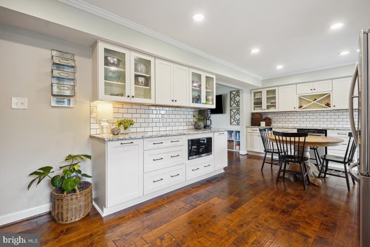 9977 MALLOW CT, MANASSAS, Virginia 20110, 3 Bedrooms Bedrooms, ,2 BathroomsBathrooms,Residential,For sale,9977 MALLOW CT,VAMN2008396 MLS # VAMN2008396