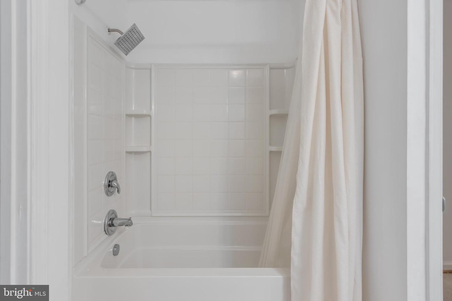2089 MAYFLOWER DR, WOODBRIDGE, Virginia 22192, 3 Bedrooms Bedrooms, ,1 BathroomBathrooms,Residential,For sale,2089 MAYFLOWER DR,VAPW2095564 MLS # VAPW2095564
