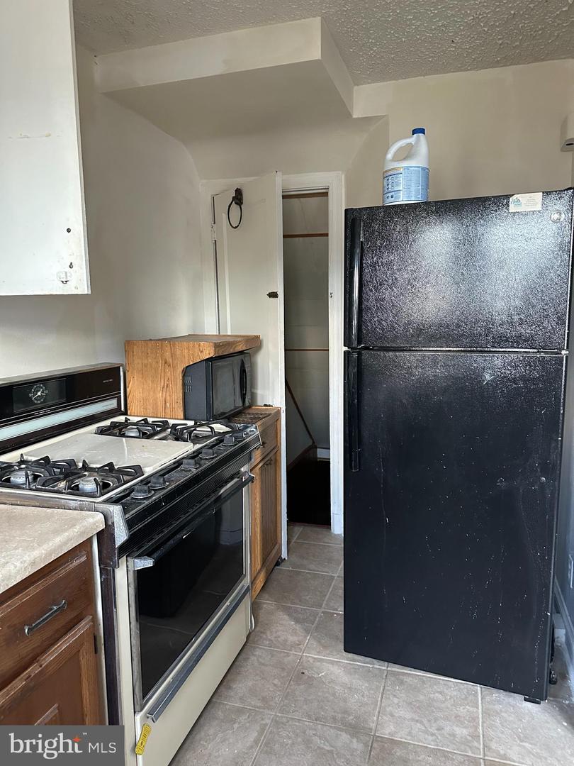 1902 T ST SE, WASHINGTON, District Of Columbia 20020, 3 Bedrooms Bedrooms, ,1 BathroomBathrooms,Residential,For sale,1902 T ST SE,DCDC2202458 MLS # DCDC2202458