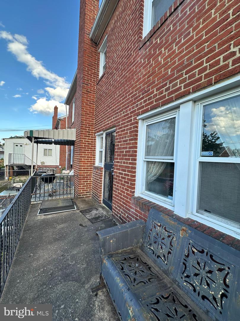 1902 T ST SE, WASHINGTON, District Of Columbia 20020, 3 Bedrooms Bedrooms, ,1 BathroomBathrooms,Residential,For sale,1902 T ST SE,DCDC2202458 MLS # DCDC2202458
