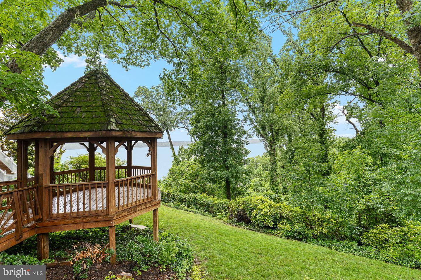 9318 OLD MANSION RD, ALEXANDRIA, Virginia 22309, 5 Bedrooms Bedrooms, ,3 BathroomsBathrooms,Residential,For sale,9318 OLD MANSION RD,VAFX2243190 MLS # VAFX2243190