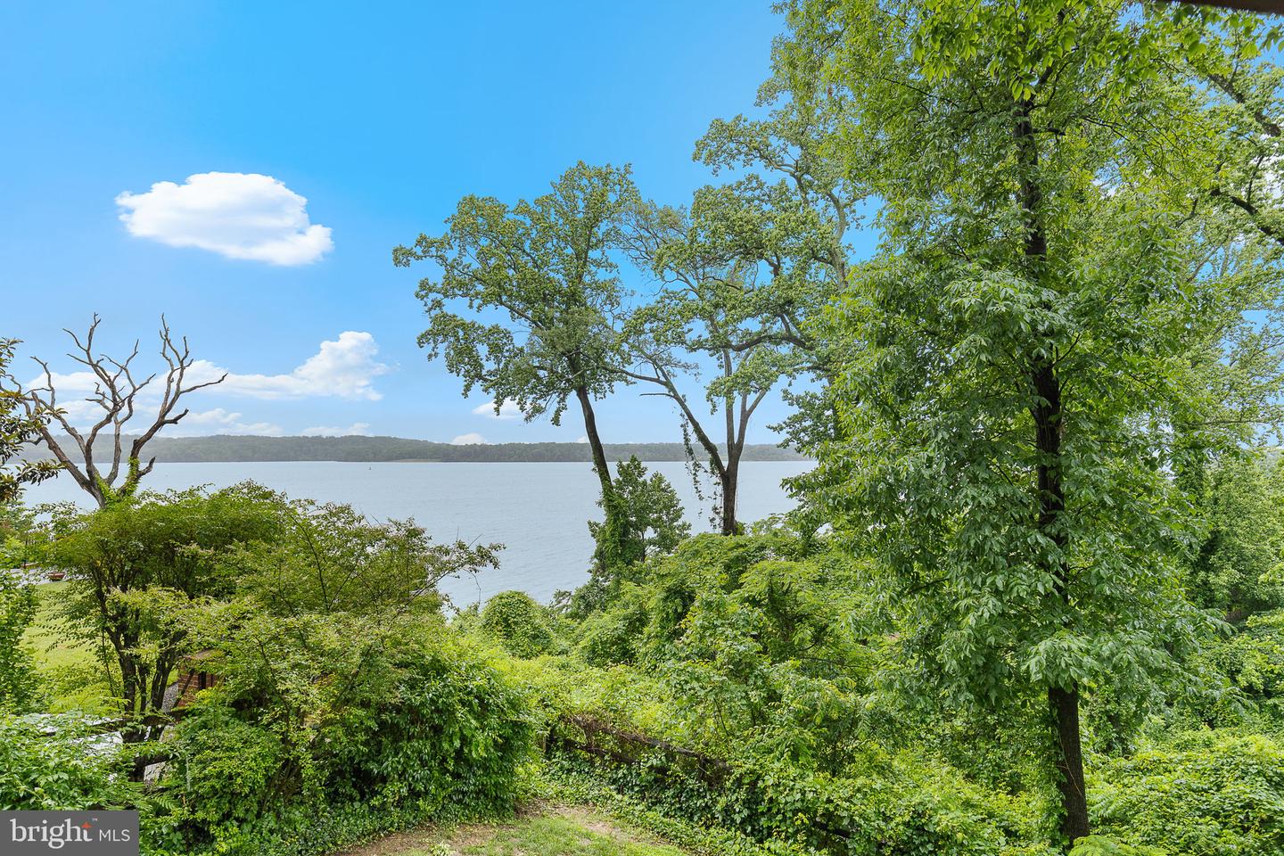 9318 OLD MANSION RD, ALEXANDRIA, Virginia 22309, 5 Bedrooms Bedrooms, ,3 BathroomsBathrooms,Residential,For sale,9318 OLD MANSION RD,VAFX2243190 MLS # VAFX2243190