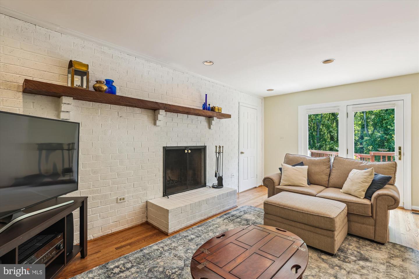 10127 HILLINGTON CT, VIENNA, Virginia 22182, 5 Bedrooms Bedrooms, ,3 BathroomsBathrooms,Residential,For sale,10127 HILLINGTON CT,VAFX2243472 MLS # VAFX2243472