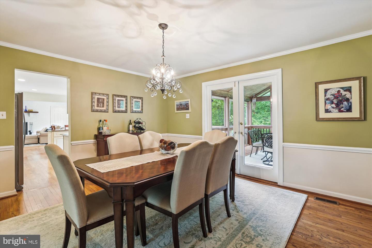 10127 HILLINGTON CT, VIENNA, Virginia 22182, 5 Bedrooms Bedrooms, ,3 BathroomsBathrooms,Residential,For sale,10127 HILLINGTON CT,VAFX2243472 MLS # VAFX2243472