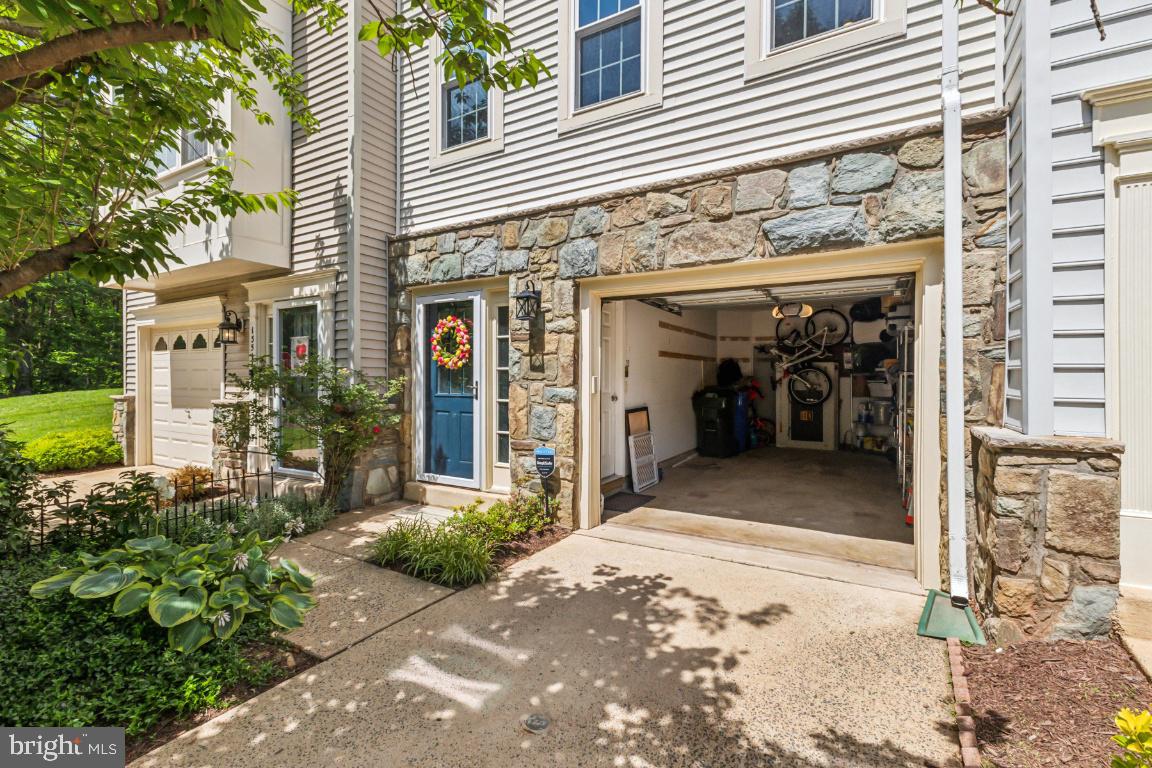 13512 TURQUOISE LN, HERNDON, Virginia 20170, 3 Bedrooms Bedrooms, ,2 BathroomsBathrooms,Residential,For sale,13512 TURQUOISE LN,VAFX2243390 MLS # VAFX2243390