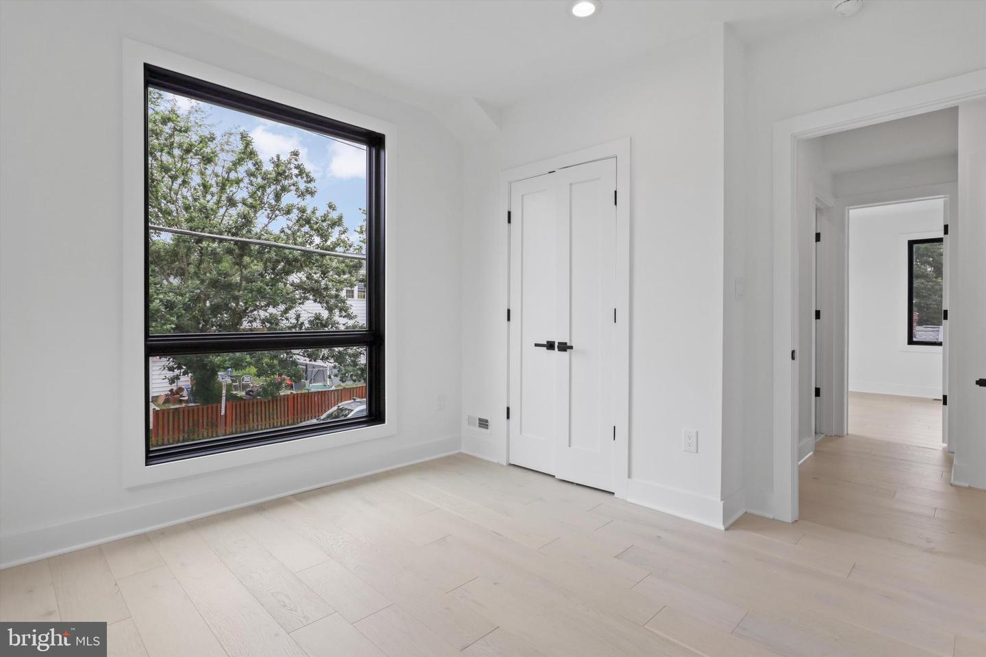 2007 S JOYCE ST, ARLINGTON, Virginia 22202, 5 Bedrooms Bedrooms, ,5 BathroomsBathrooms,Residential,For sale,2007 S JOYCE ST,VAAR2058252 MLS # VAAR2058252