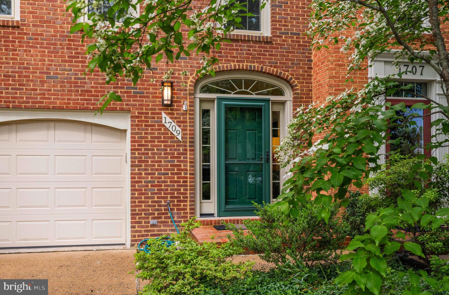 1709 DOGWOOD DR, ALEXANDRIA, Virginia 22302, 3 Bedrooms Bedrooms, ,2 BathroomsBathrooms,Residential,For sale,1709 DOGWOOD DR,VAAX2045754 MLS # VAAX2045754