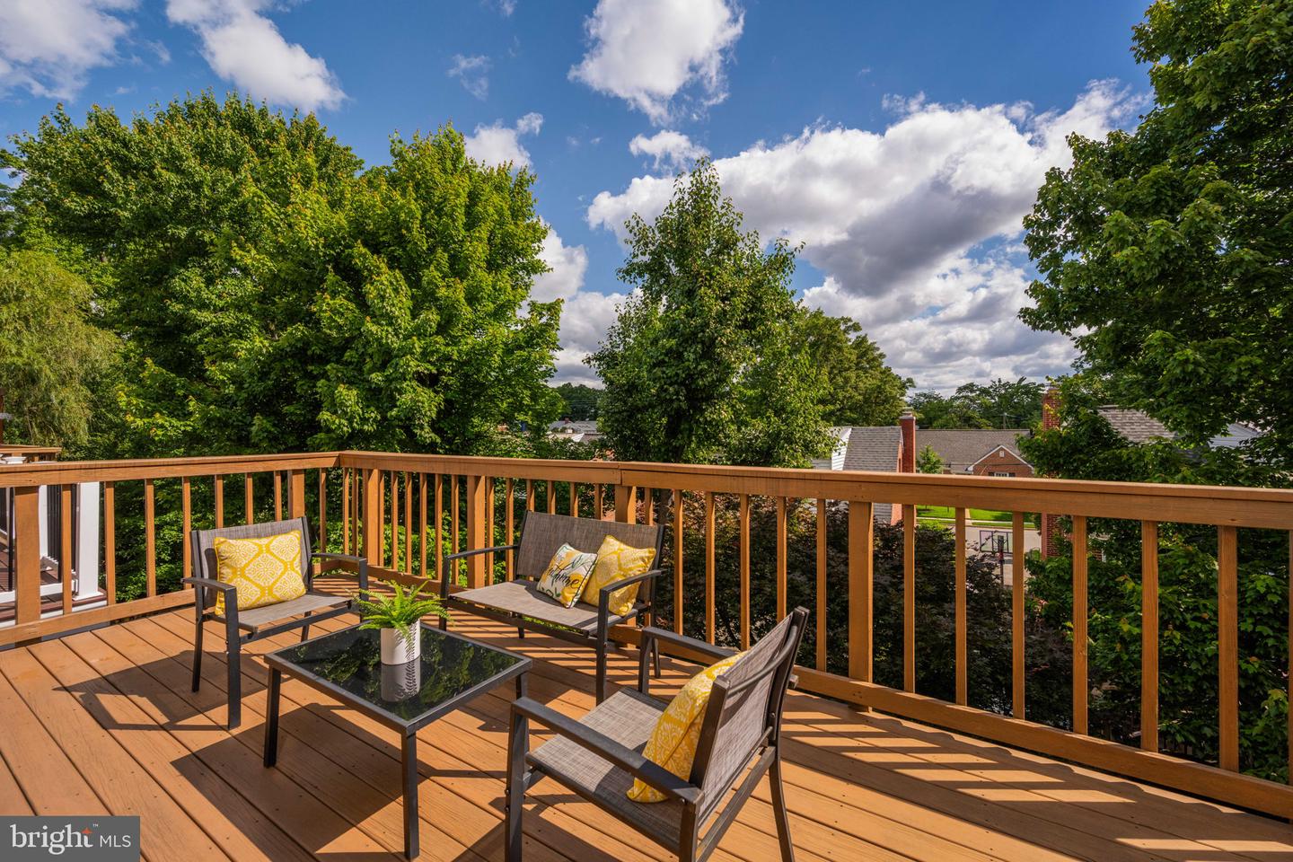 1709 DOGWOOD DR, ALEXANDRIA, Virginia 22302, 3 Bedrooms Bedrooms, ,2 BathroomsBathrooms,Residential,For sale,1709 DOGWOOD DR,VAAX2045754 MLS # VAAX2045754