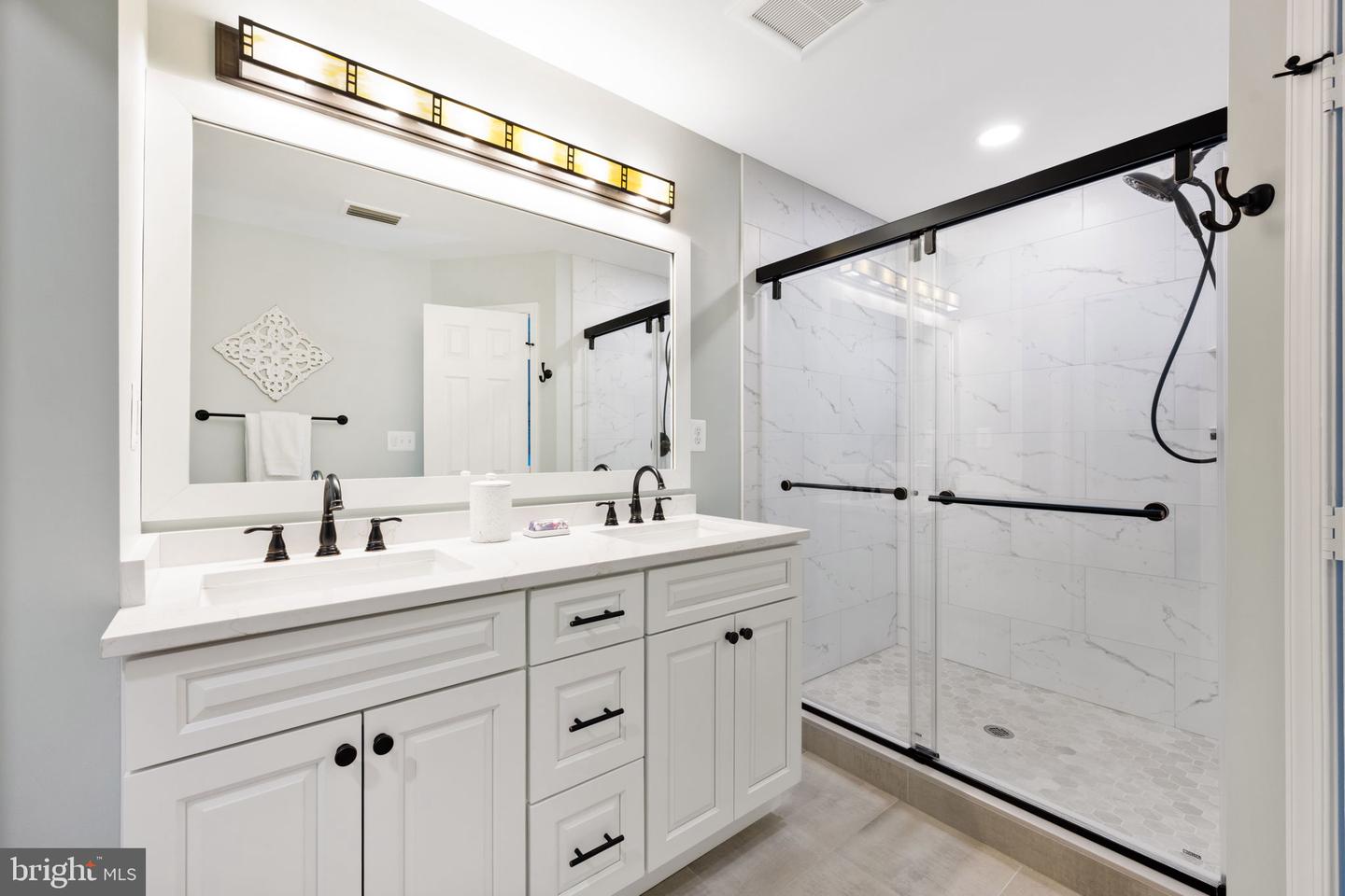 1709 DOGWOOD DR, ALEXANDRIA, Virginia 22302, 3 Bedrooms Bedrooms, ,2 BathroomsBathrooms,Residential,For sale,1709 DOGWOOD DR,VAAX2045754 MLS # VAAX2045754