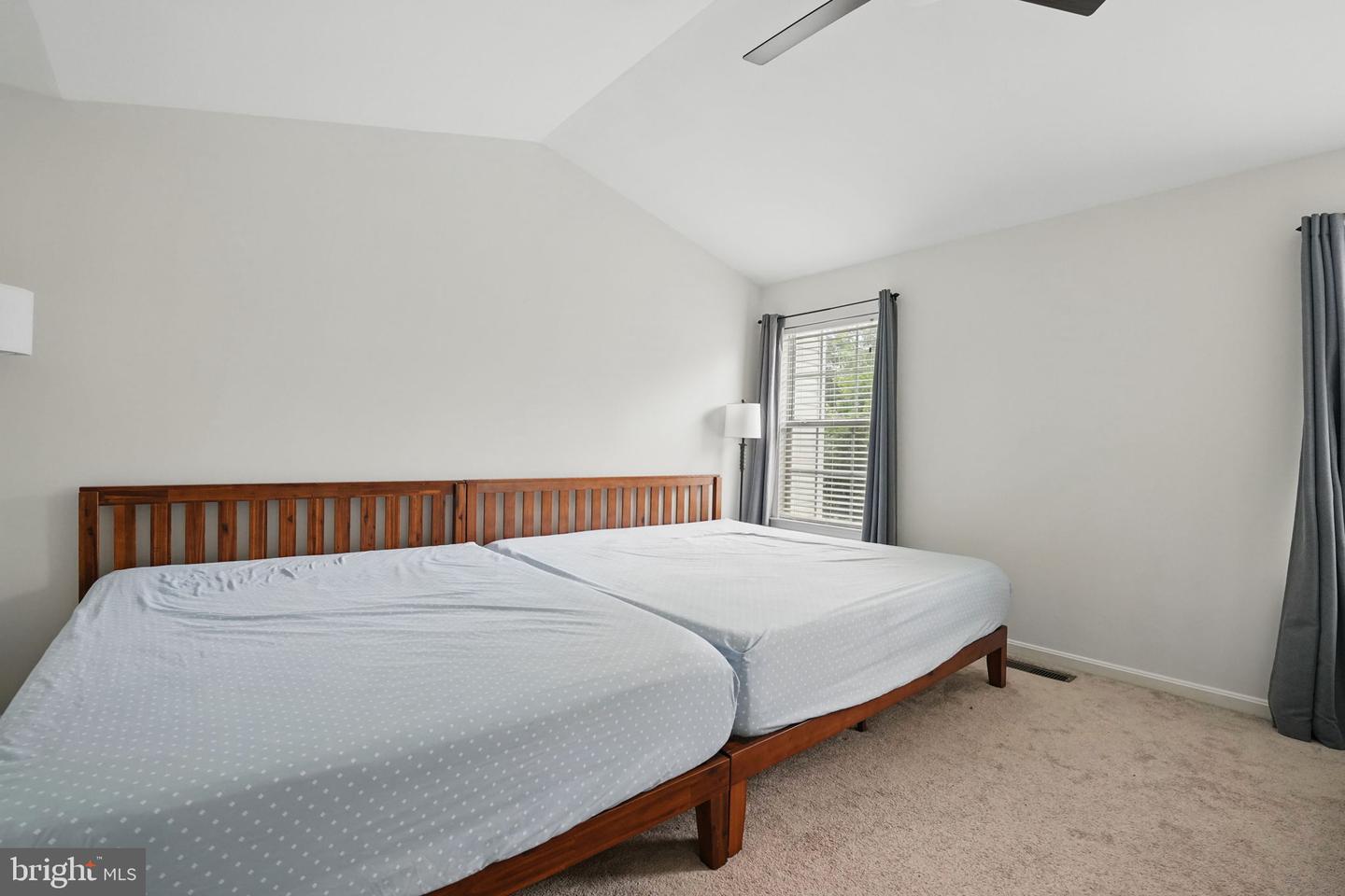 21748 KINGS CROSSING TER, ASHBURN, Virginia 20147, 3 Bedrooms Bedrooms, ,2 BathroomsBathrooms,Residential,For sale,21748 KINGS CROSSING TER,VALO2097906 MLS # VALO2097906