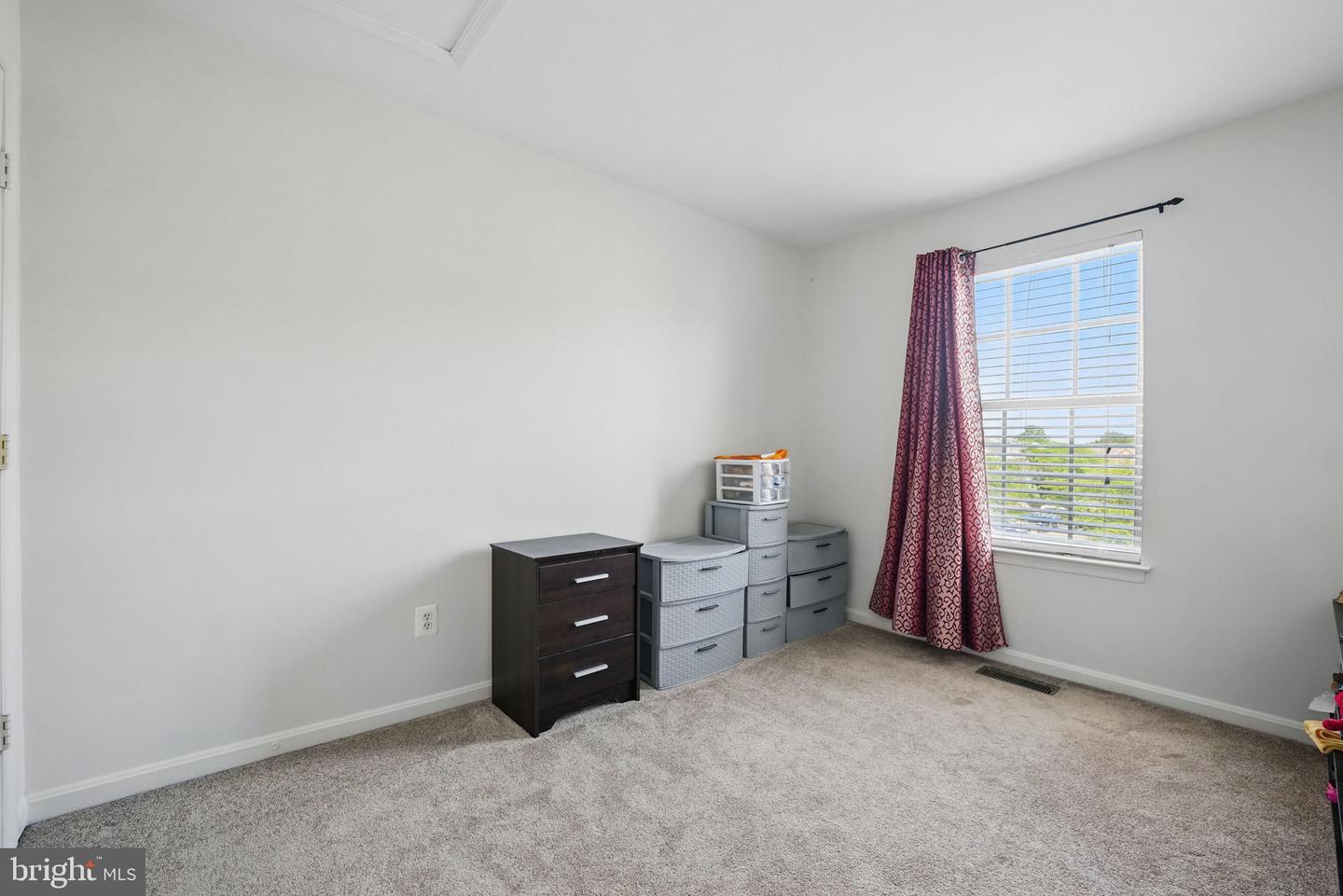 21748 KINGS CROSSING TER, ASHBURN, Virginia 20147, 3 Bedrooms Bedrooms, ,2 BathroomsBathrooms,Residential,For sale,21748 KINGS CROSSING TER,VALO2097906 MLS # VALO2097906