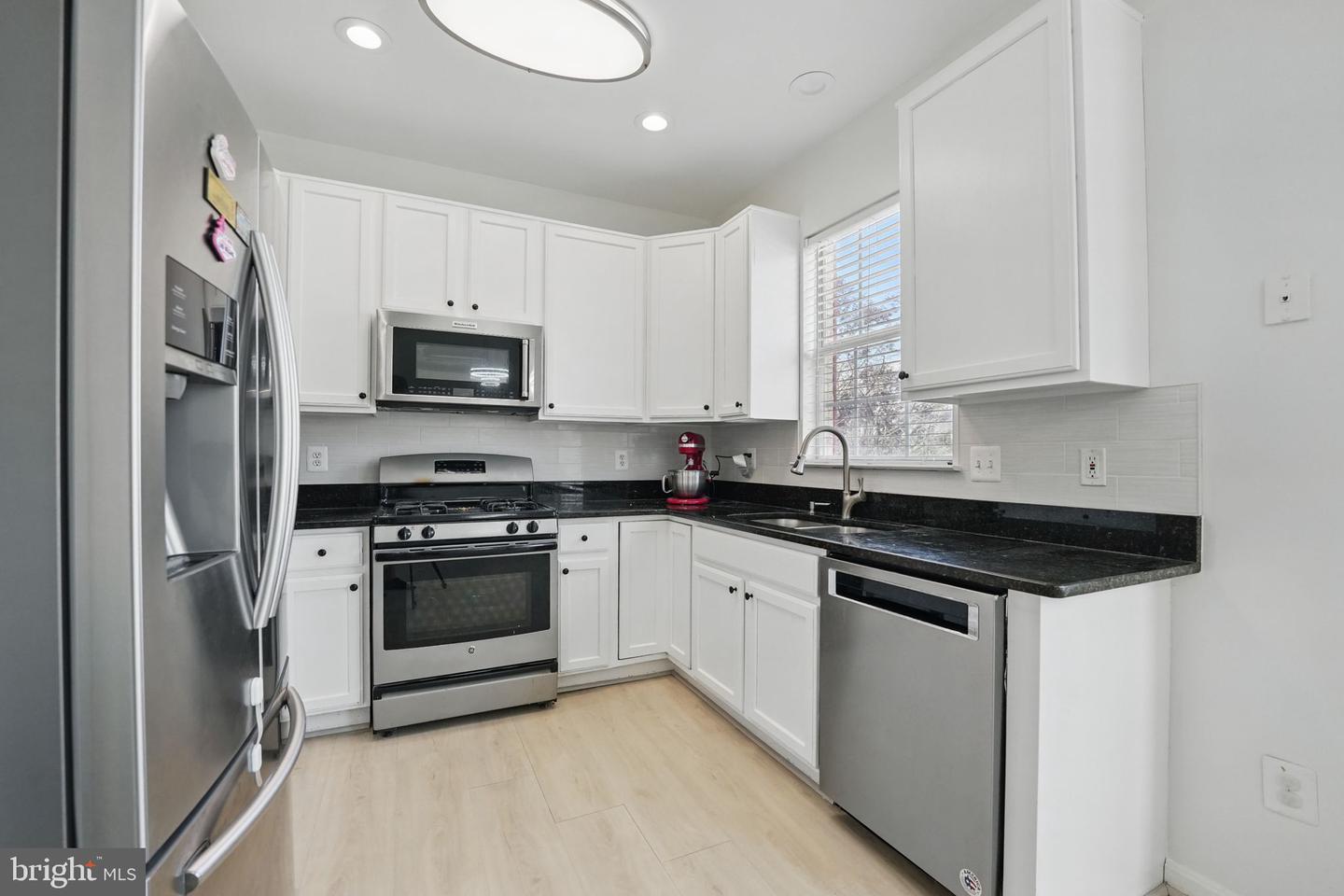 21748 KINGS CROSSING TER, ASHBURN, Virginia 20147, 3 Bedrooms Bedrooms, ,2 BathroomsBathrooms,Residential,For sale,21748 KINGS CROSSING TER,VALO2097906 MLS # VALO2097906
