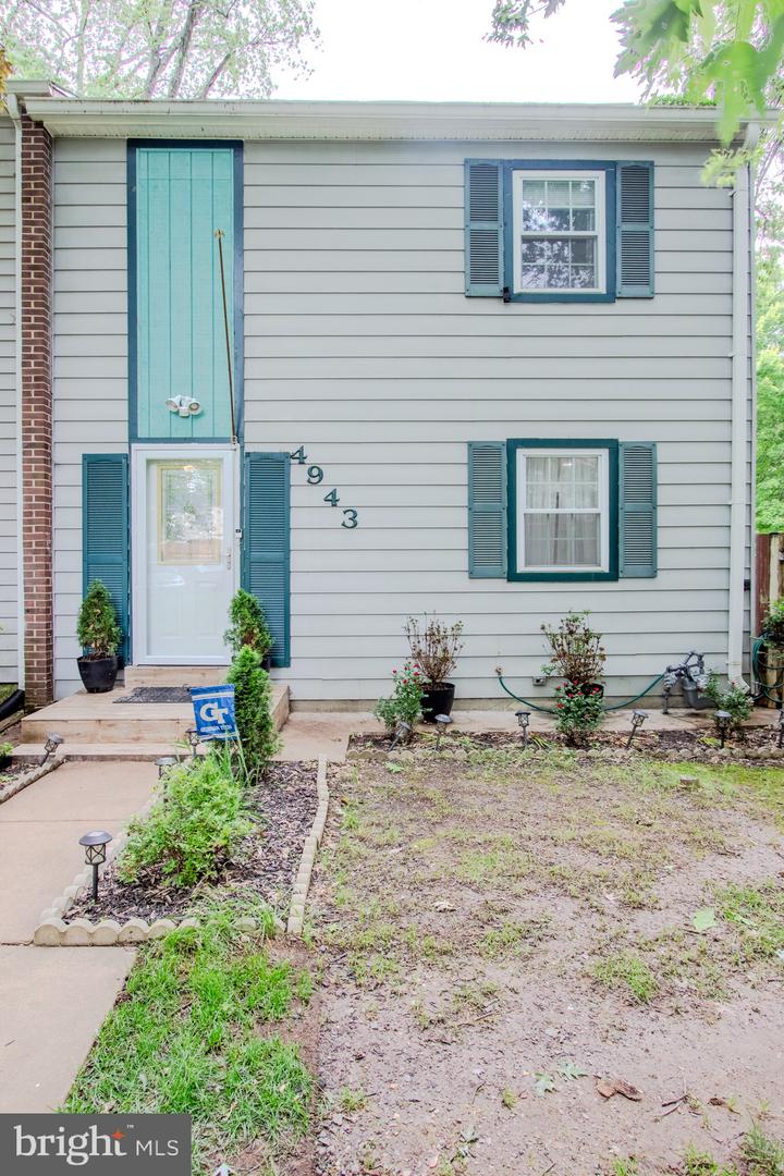 4943 TIBBITT LN, BURKE, Virginia 22015, 4 Bedrooms Bedrooms, ,2 BathroomsBathrooms,Residential,For sale,4943 TIBBITT LN,VAFX2243452 MLS # VAFX2243452