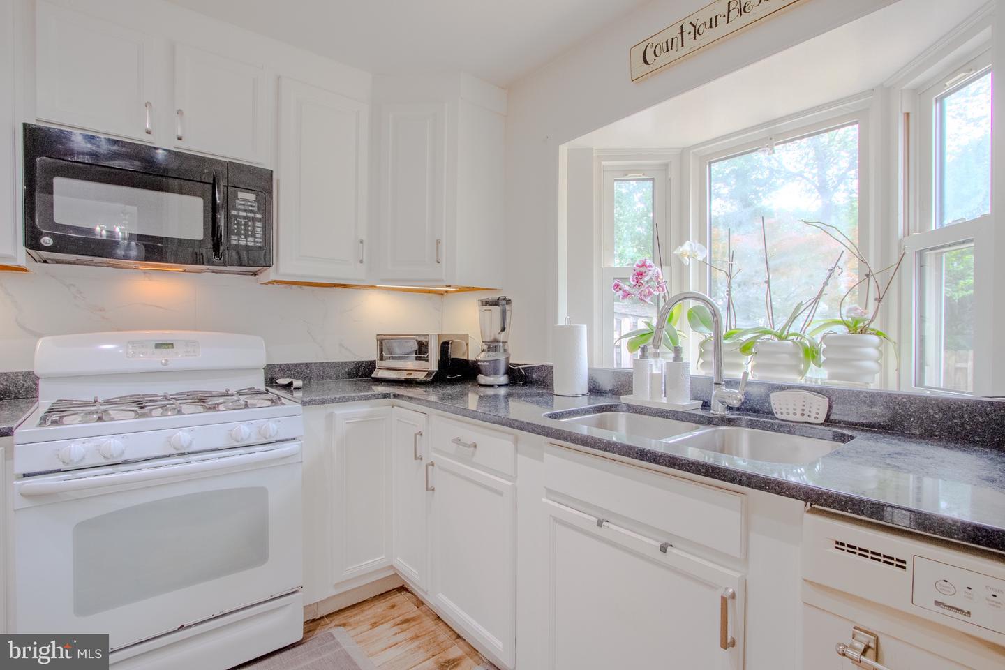 4943 TIBBITT LN, BURKE, Virginia 22015, 4 Bedrooms Bedrooms, ,2 BathroomsBathrooms,Residential,For sale,4943 TIBBITT LN,VAFX2243452 MLS # VAFX2243452