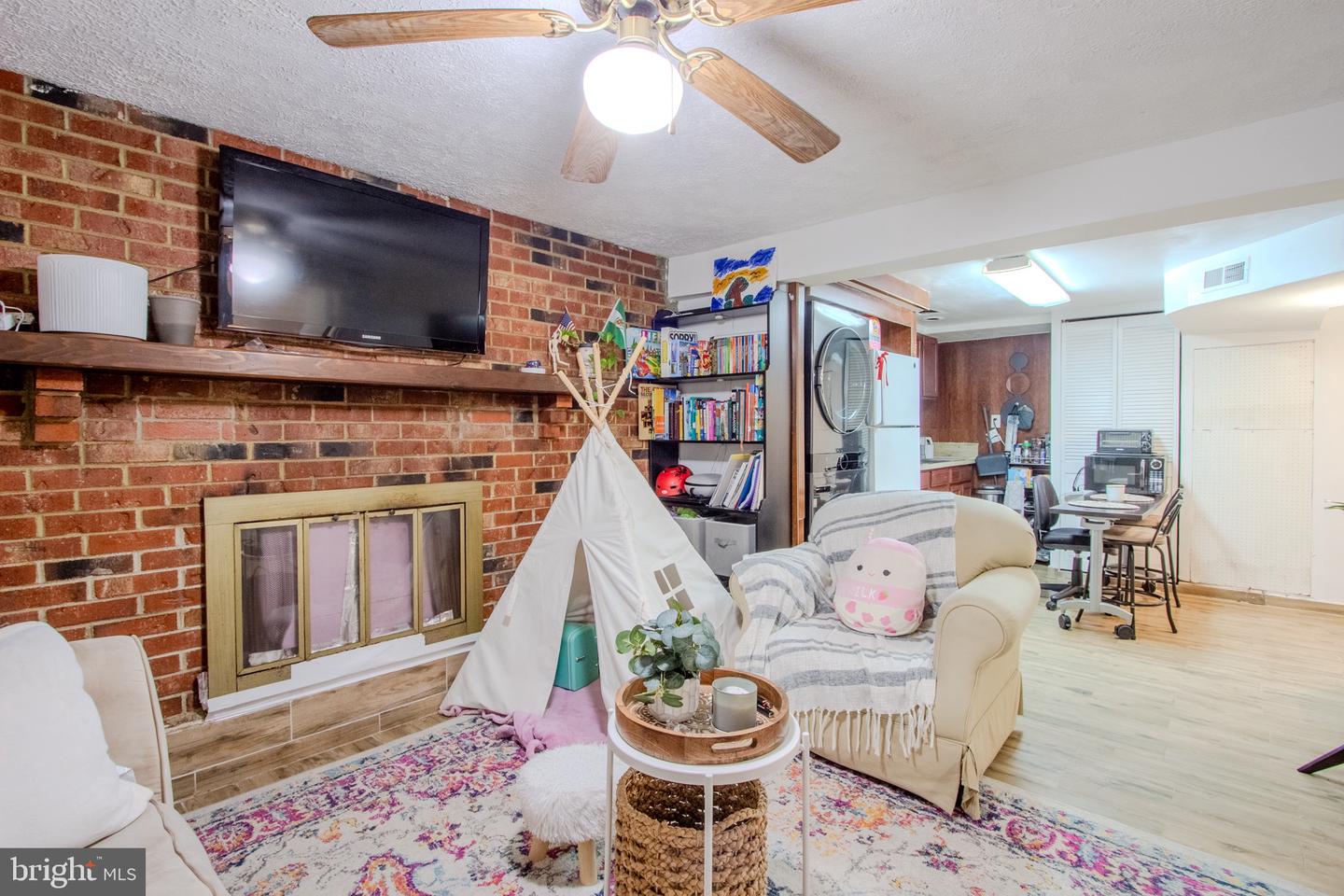 4943 TIBBITT LN, BURKE, Virginia 22015, 4 Bedrooms Bedrooms, ,2 BathroomsBathrooms,Residential,For sale,4943 TIBBITT LN,VAFX2243452 MLS # VAFX2243452