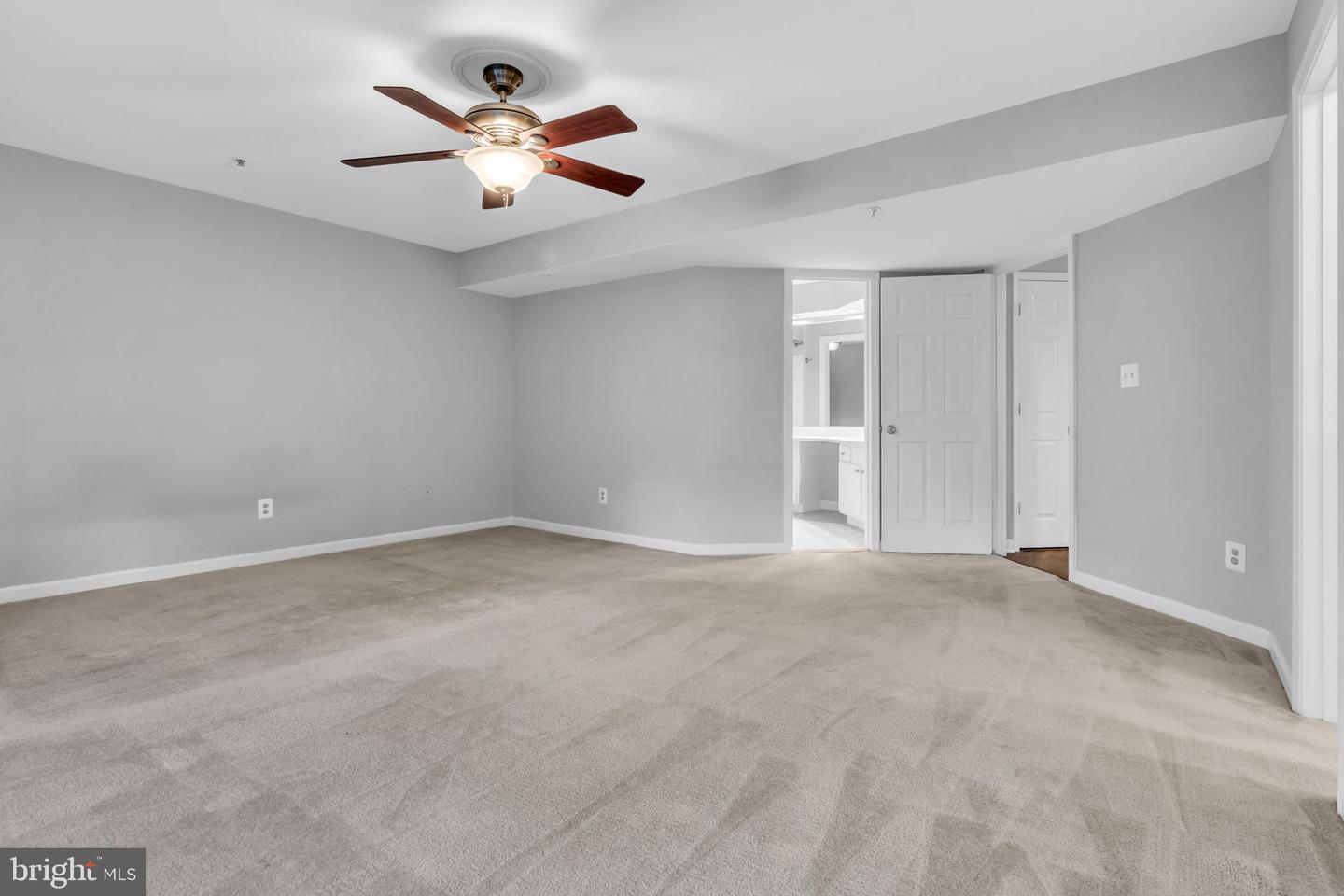 1334 GARDEN WALL CIR #407, RESTON, Virginia 20194, 2 Bedrooms Bedrooms, ,2 BathroomsBathrooms,Residential,For sale,1334 GARDEN WALL CIR #407,VAFX2243458 MLS # VAFX2243458