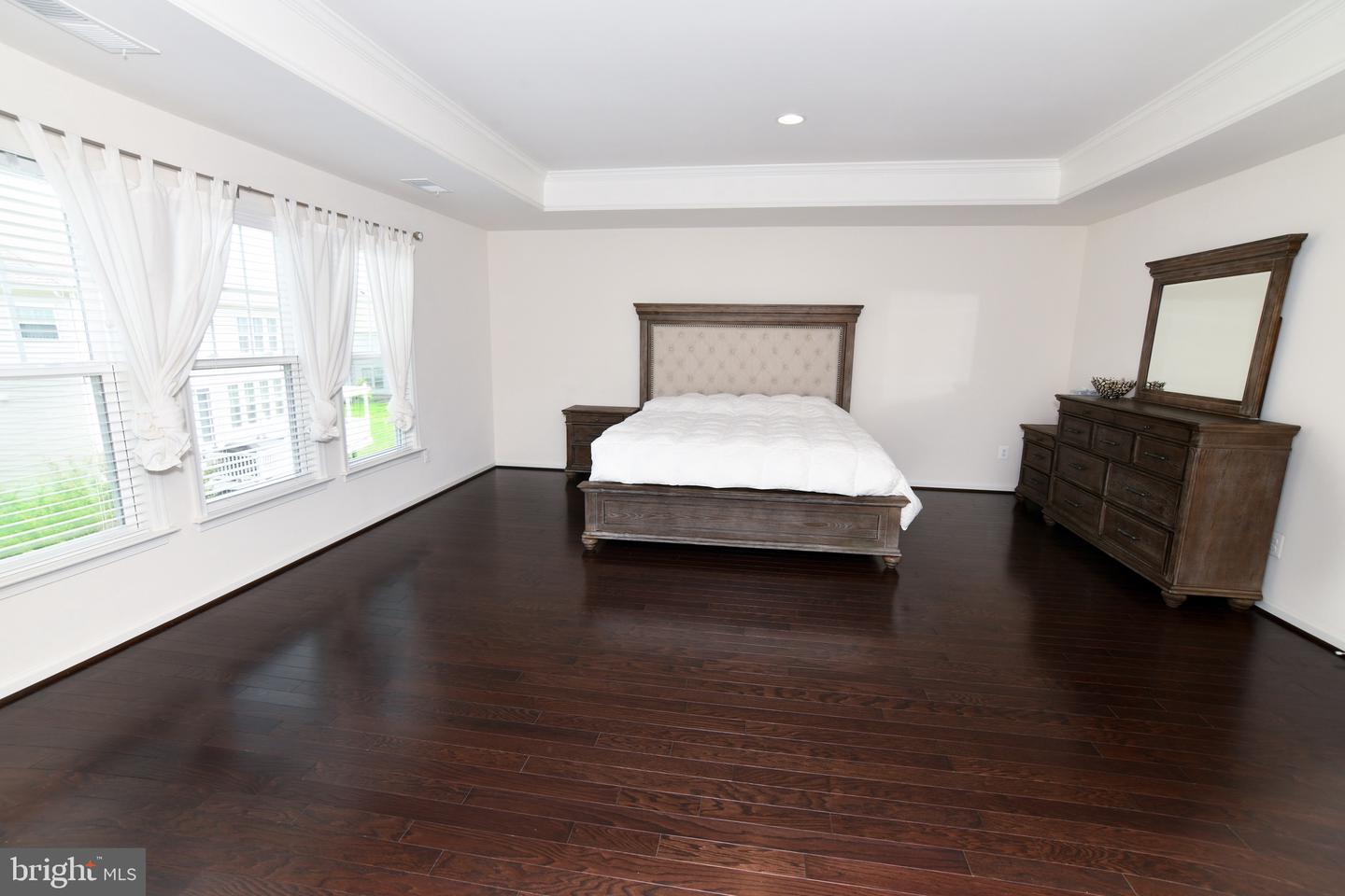 42344 ABNEY WOOD DR, CHANTILLY, Virginia 20152, 8 Bedrooms Bedrooms, ,5 BathroomsBathrooms,Residential,For sale,42344 ABNEY WOOD DR,VALO2097932 MLS # VALO2097932